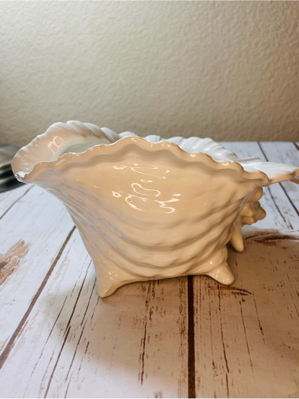 Vintage White Ceramic Conch Sea Shell Decorative Bowl Planter Decorative - Picture 2 of 9